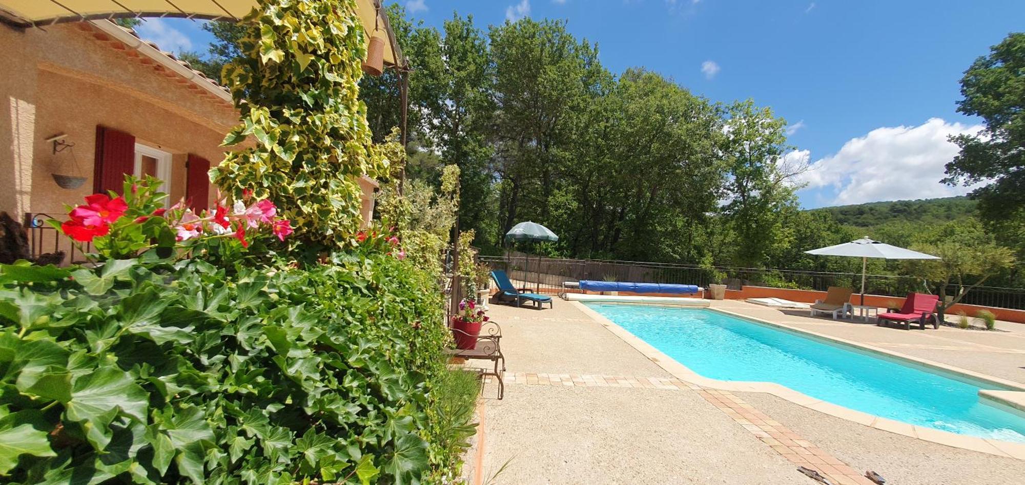 Villa Maison Familiale Avec Piscine Et Boulodrome Dans Le Luberon Caseneuve Exterior foto